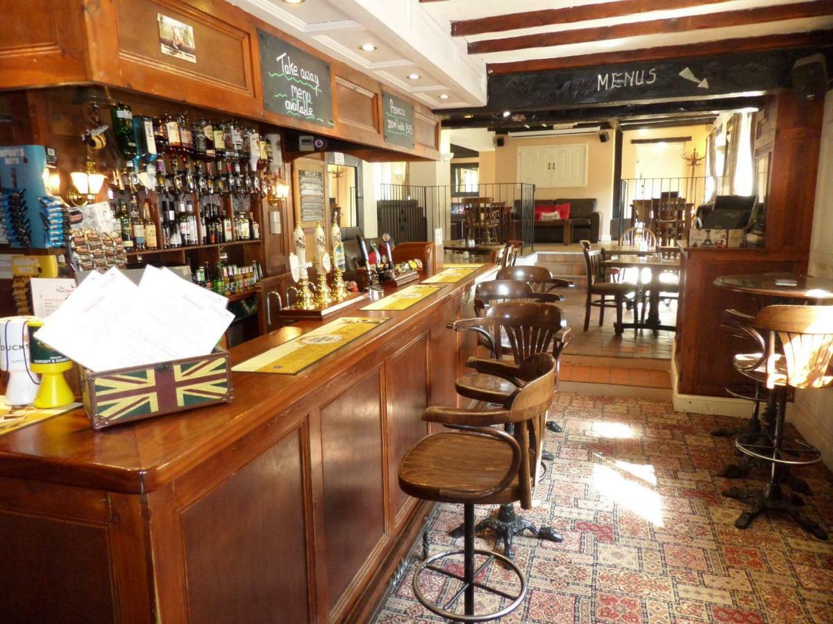 The Poachers Inn Dorchester Eksteriør bilde